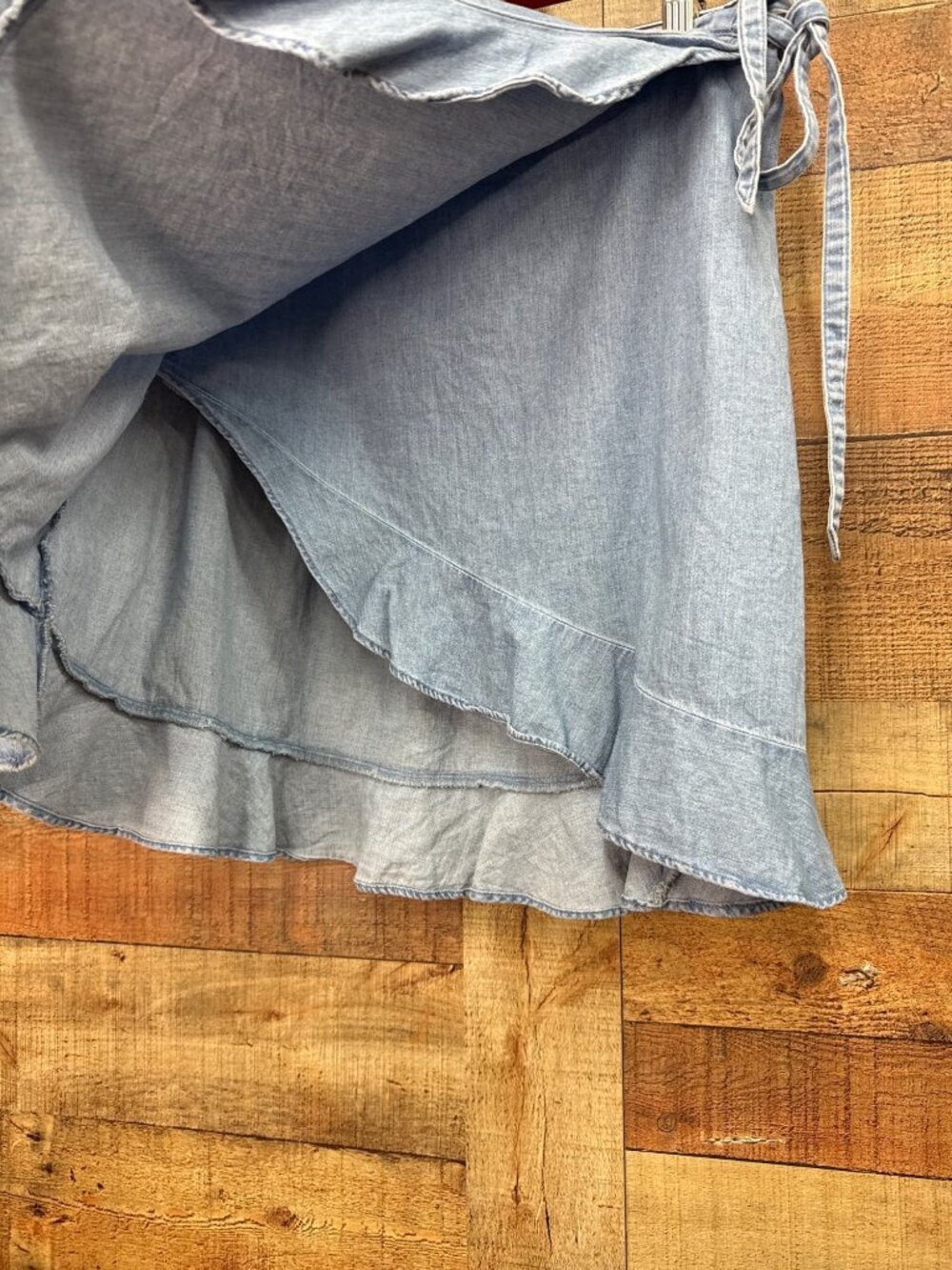 J.Crew Wrap Skirt With Ruffle Hem Size S - Picture 3 of 6